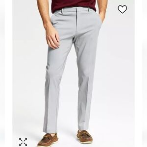 NWT Men's Modern-Fit TH Flex Stretch Solid Performance Pants 40x32
